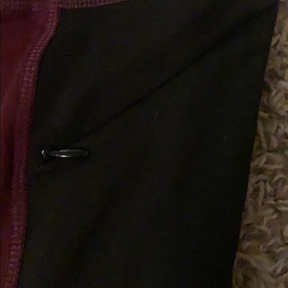 Victoria’s Secret pink ultimate leggings - Picture 3 of 4